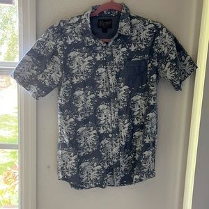 Blue beach print button down
